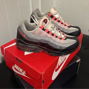 “ SOLAR RED “ Air max 95